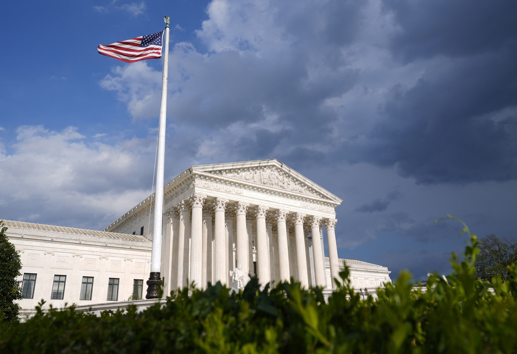 Alabama asks Supreme Court to allow GOP-friendly map, after lower court ruled to block it