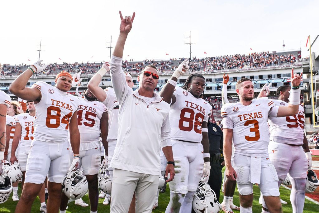 AP Top 25: Texas is No. 1, Alabama No. 8 - Alabama Daily News