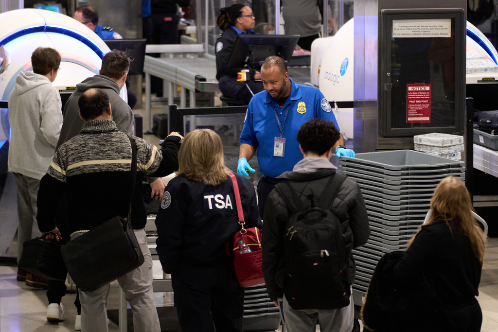 US House passes Strong’s bill to invest in airport security