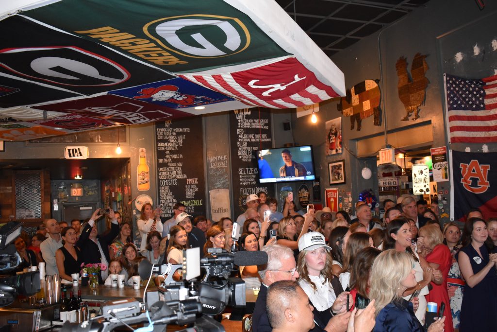 This is a picture of a crowded bar